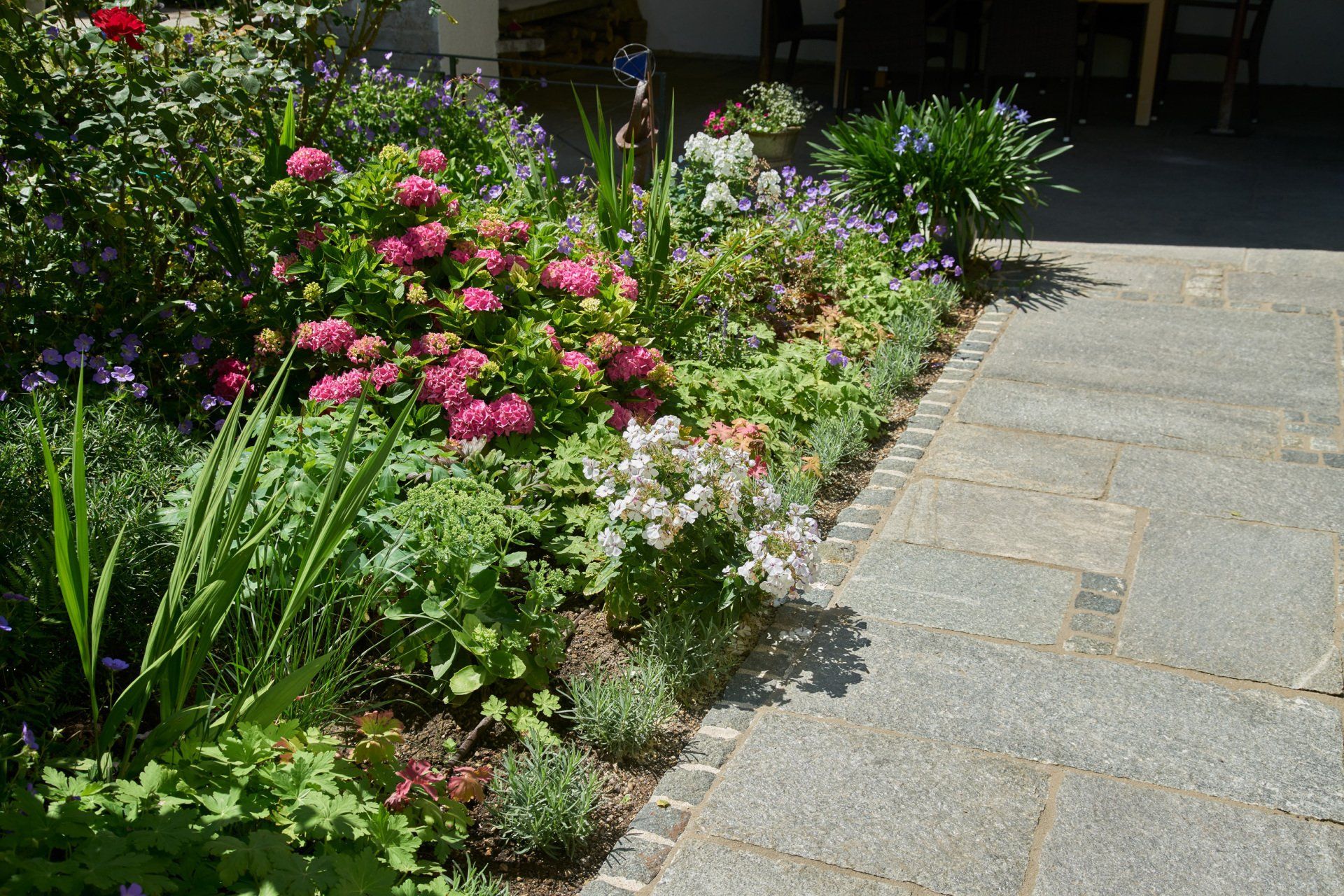 Sebastian Raschauer, Landschaftsarchitekt, Garten, Privatgarten,  Gartengestaltung, Umgestaltung, Neugestaltung, Bauantrag, Genehmigungsplanung, Werkplanung, Bauleitung, Projektleitung, Terrassen