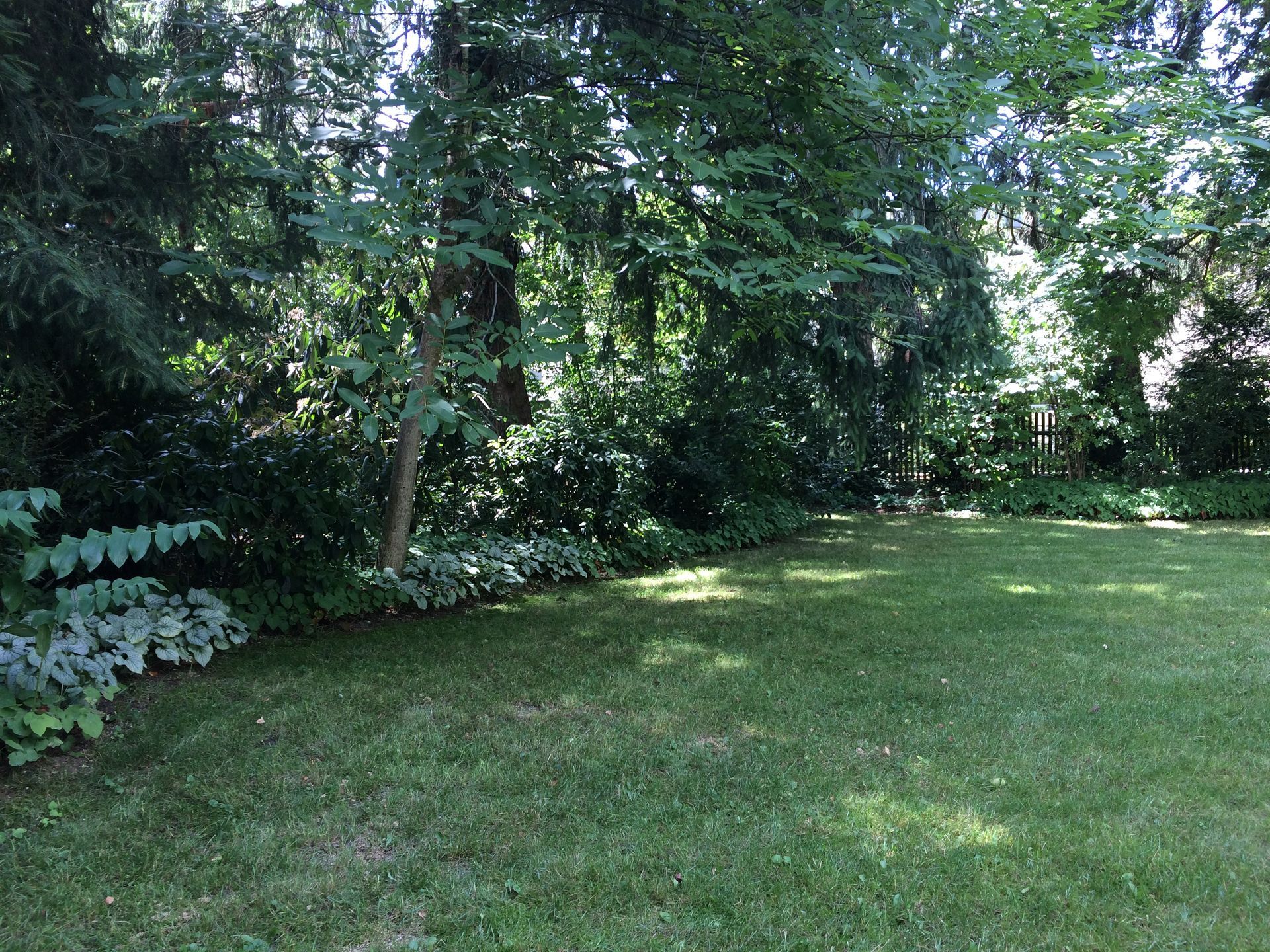 Sebastian Raschauer, Landschaftsarchitekt, Garten, Privatgarten,  Gartengestaltung, Umgestaltung, Neugestaltung, Bauantrag, Genehmigungsplanung, Werkplanung, Bauleitung, Projektleitung, Terrassen