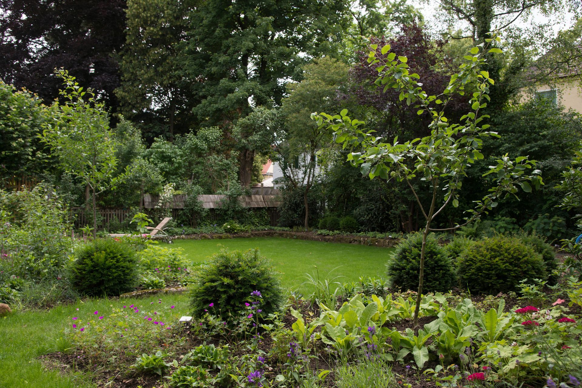 Sebastian Raschauer, Landschaftsarchitekt, Garten, Privatgarten,  Gartengestaltung, Umgestaltung, Neugestaltung, Bauantrag, Genehmigungsplanung, Werkplanung, Bauleitung, Projektleitung, Terrassen