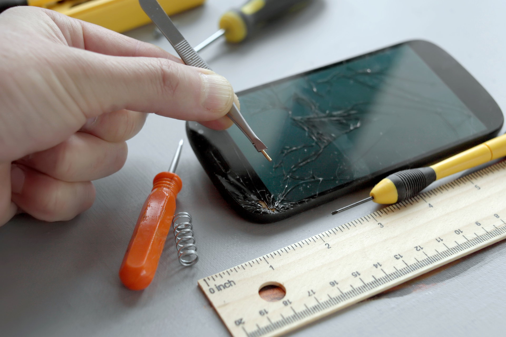 Professional Smartphone  Screen Repair