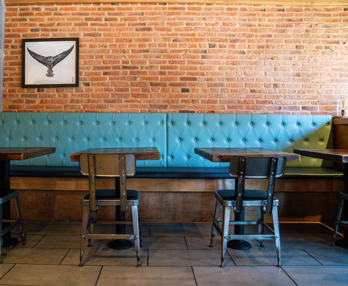 Shoyou Sushi tables and booth