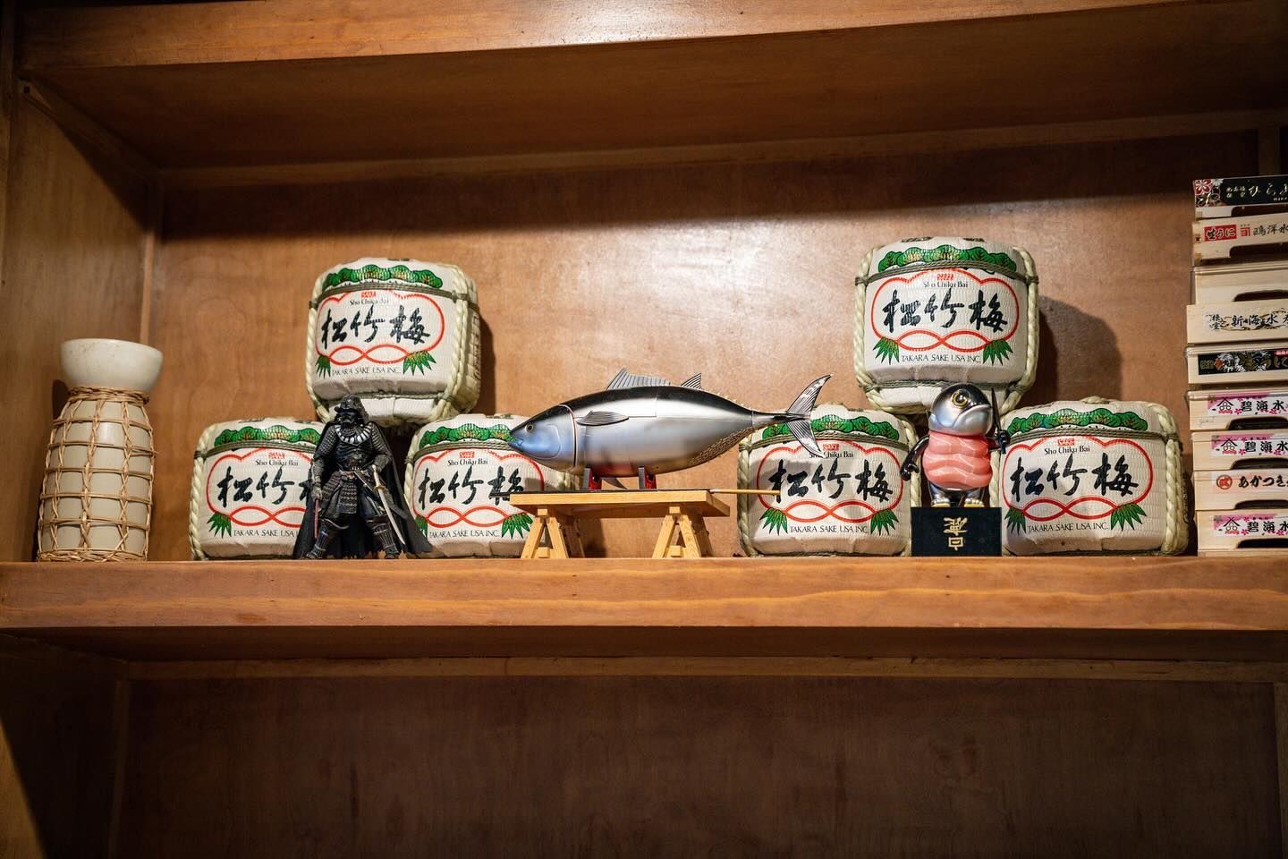 Shoyou Sushi Shelf with decorations