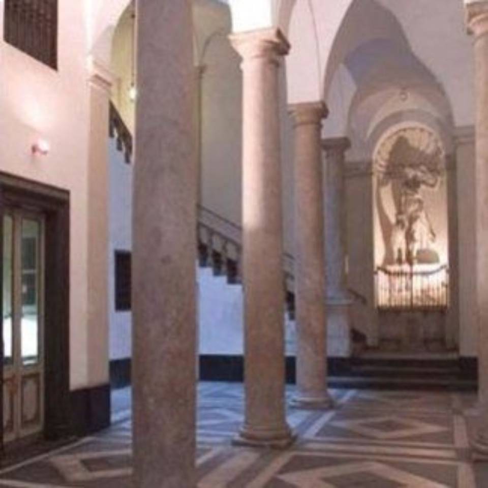 Interno palazzo d'epoca