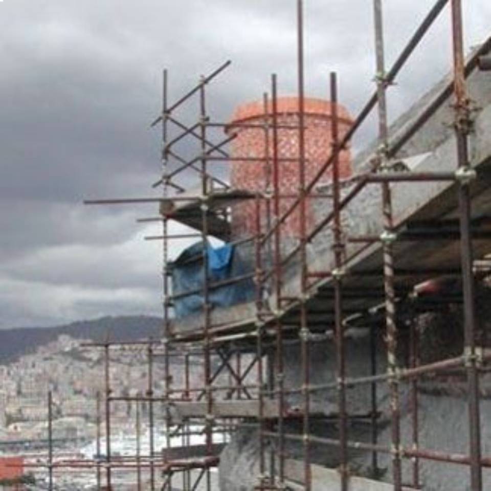 Facciata in ristrutturazione