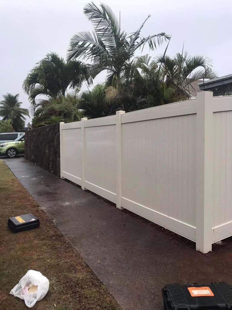 vinyl fencing in Hawaii