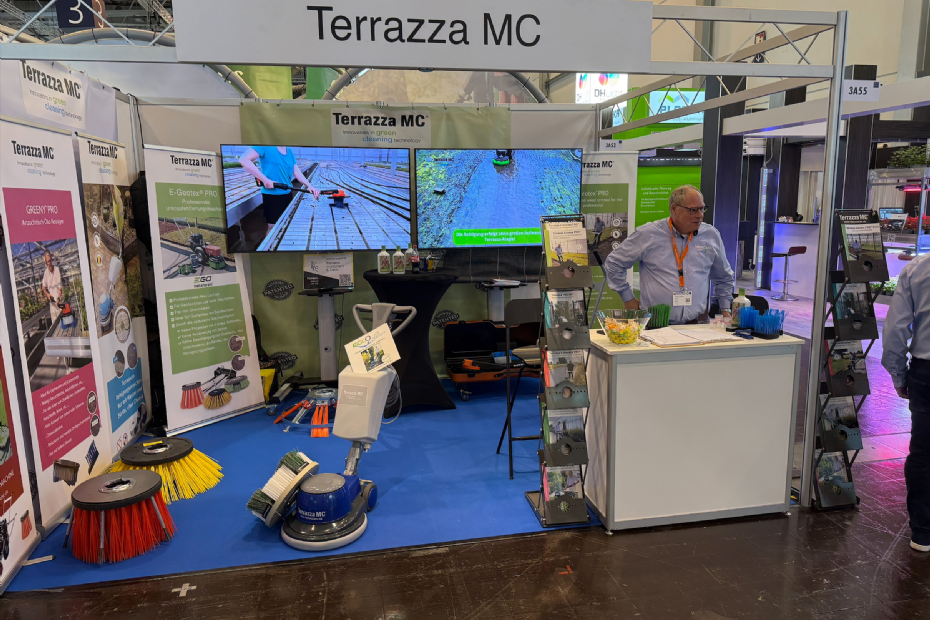 Picture of Christiaan, founder of Terrazza MC, standing in front of our booth at GreenTech Amsterdam 2025