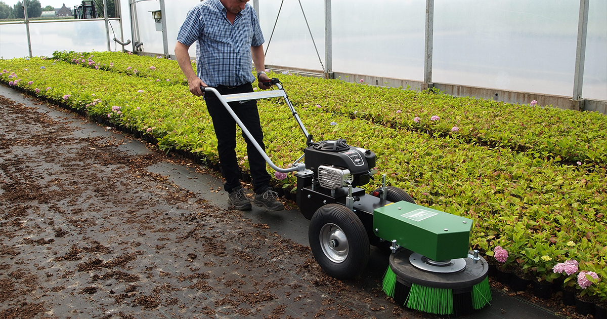 Geotex PRO Easy geotextile cleaning with water.