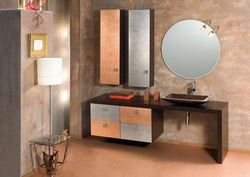bagno con complementi di arredo moderni