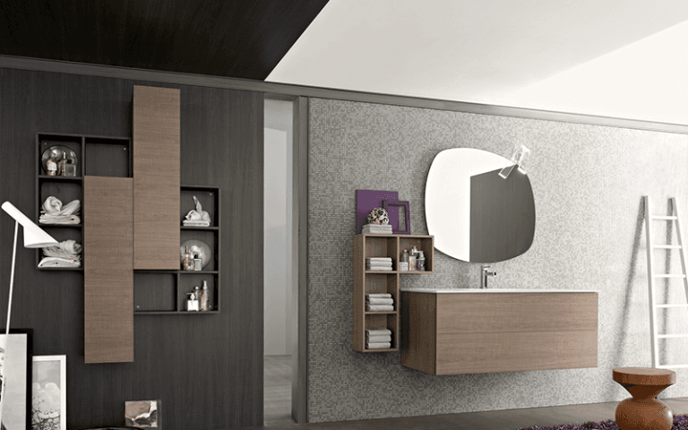 bagno con elementi di arredo bagno