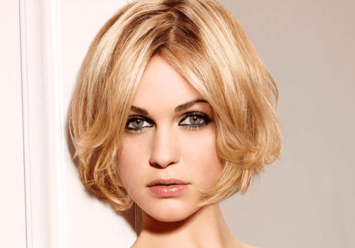 caschetto con riga centrale