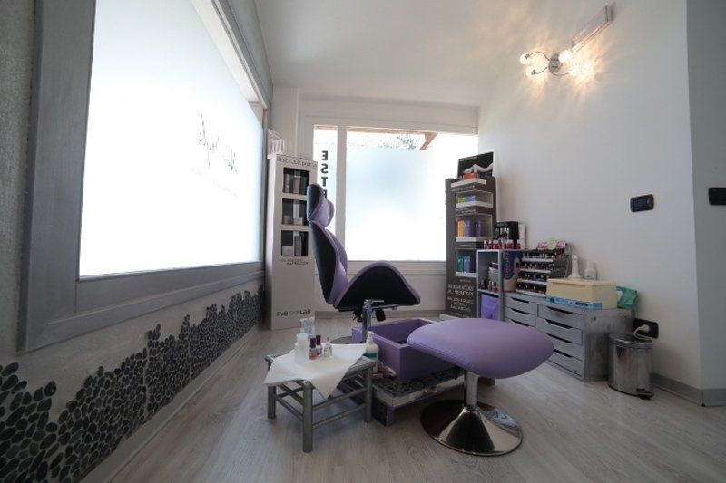 sala per pedicure e manicure