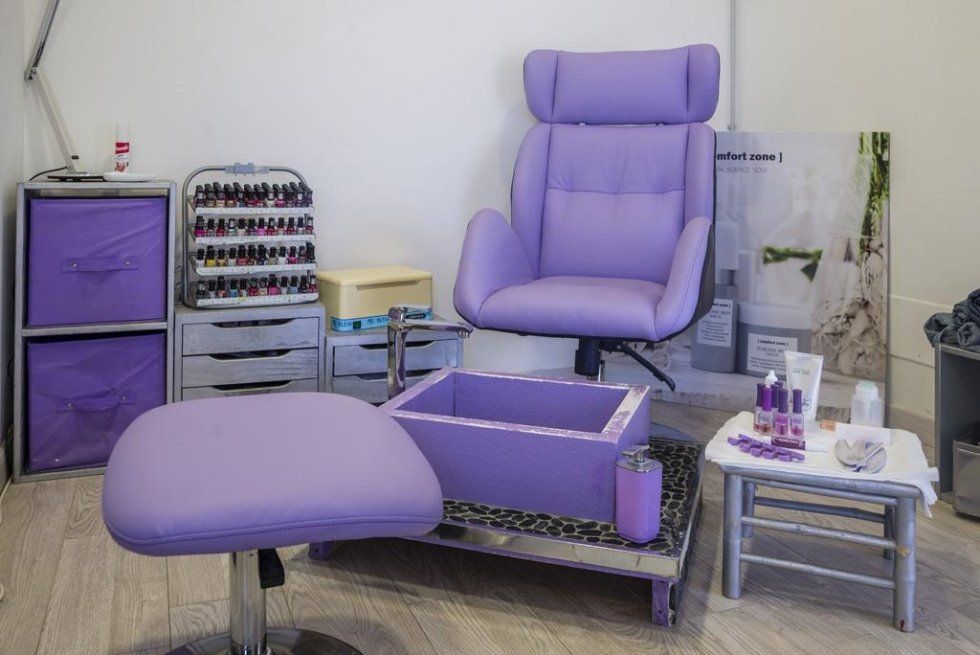 sala per massaggi a mani e piedi