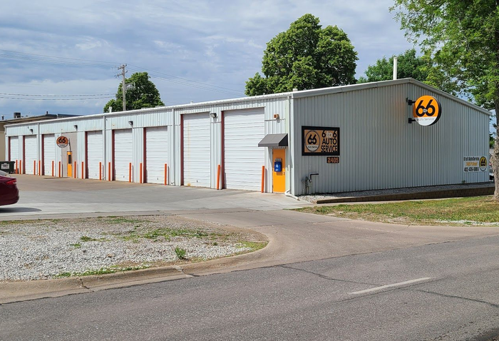 6 to 6 Auto Service Outside View | 6 to 6 Auto Service