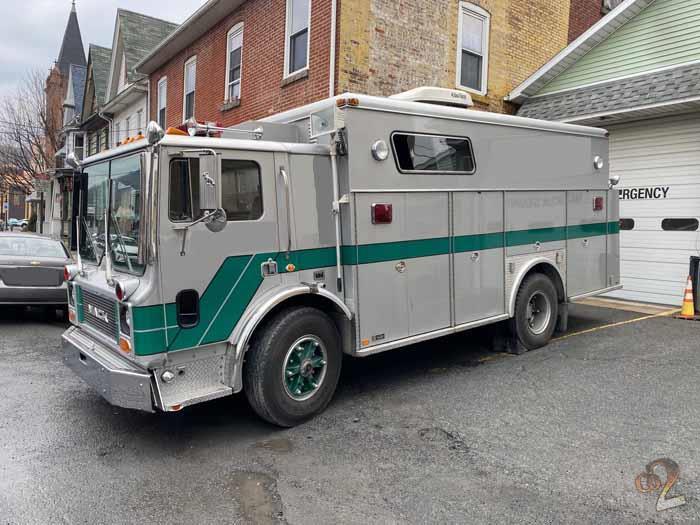 1984 Mack Swab Walk In Rescue