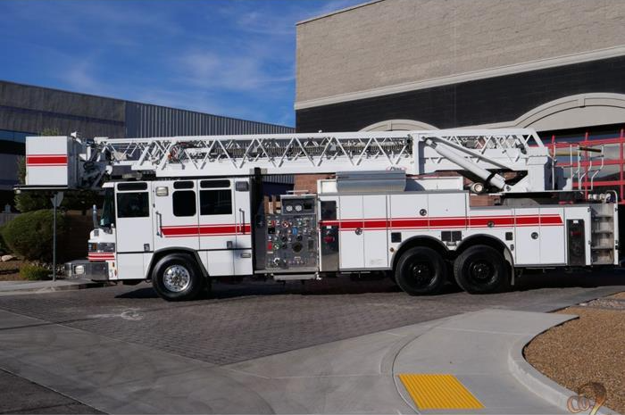 2006 Pierce Quantum 85ft Platform