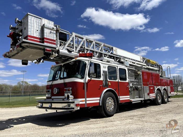 1999 E-One 105ft Platform