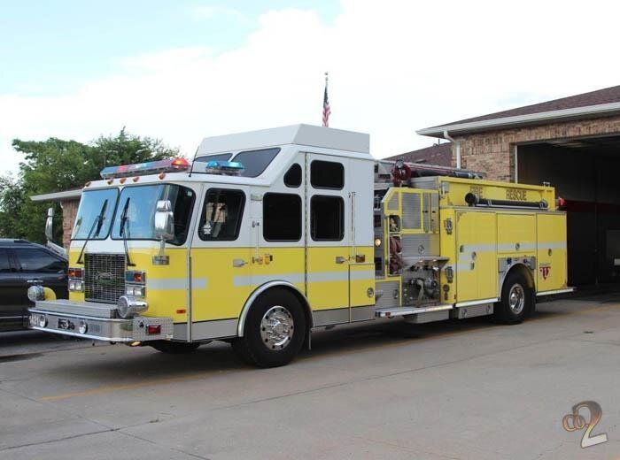 2000 E-One Cyclone Rescue Pumper