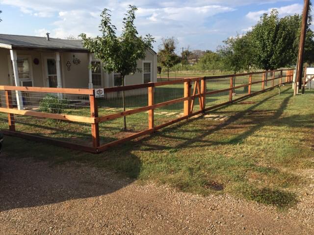 D & M Fencing 13