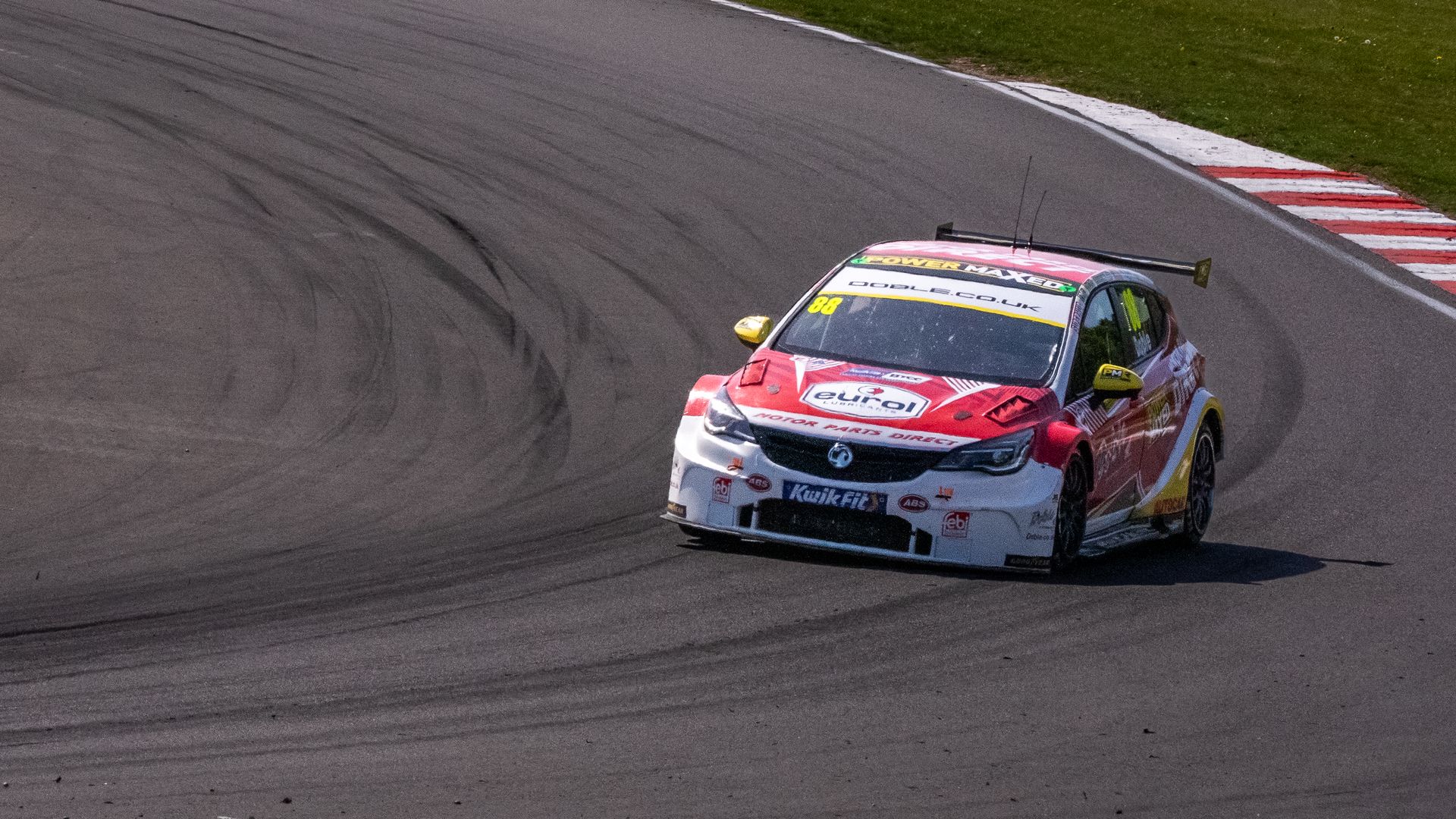 Mikey Doble BTCC 205 Donnington Park Astra