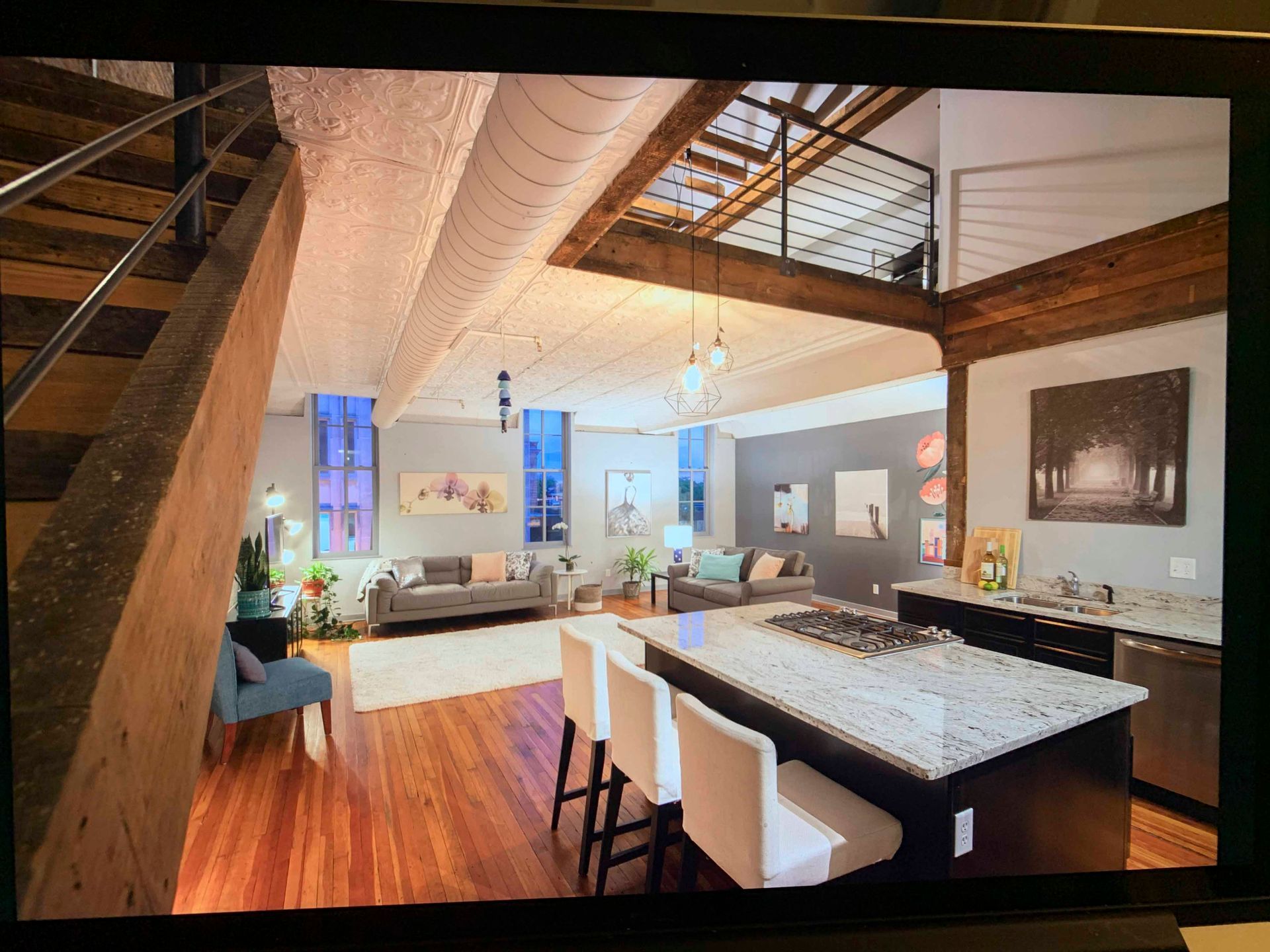 Metropolitan Hall - Image 2