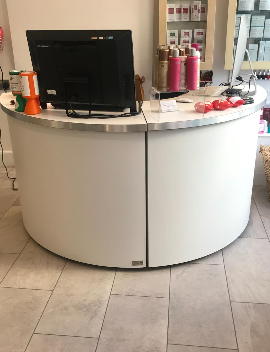 hair styling facility and services example 16