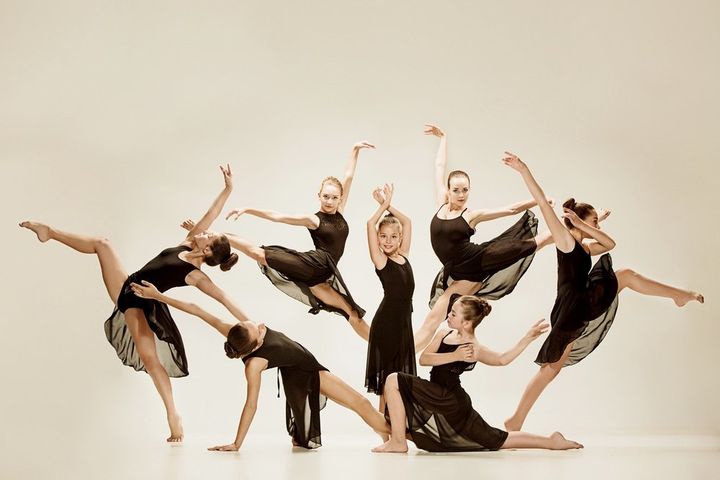 Gruppo di danza femminile