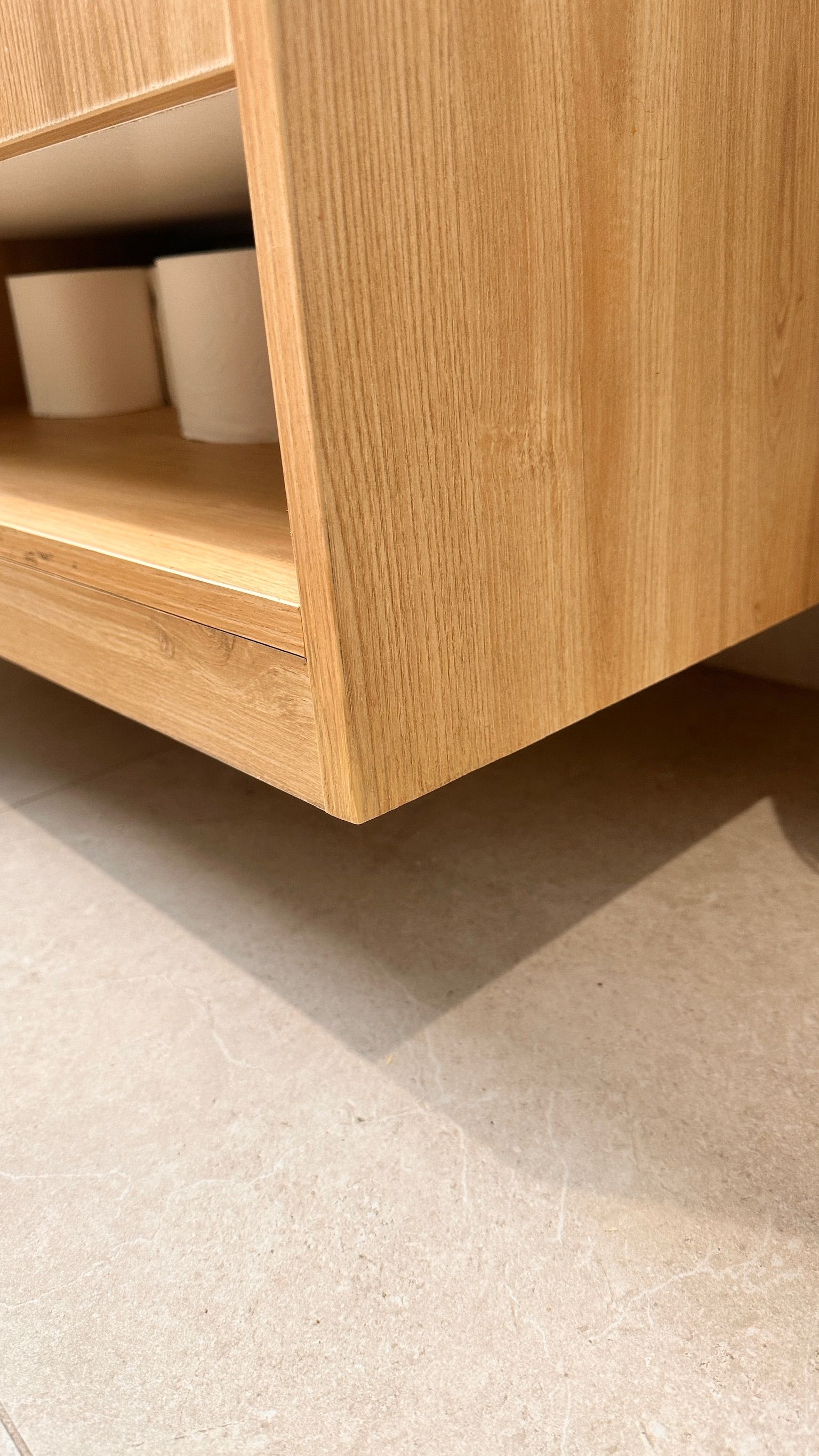 Veneer repaired — before and after comparison