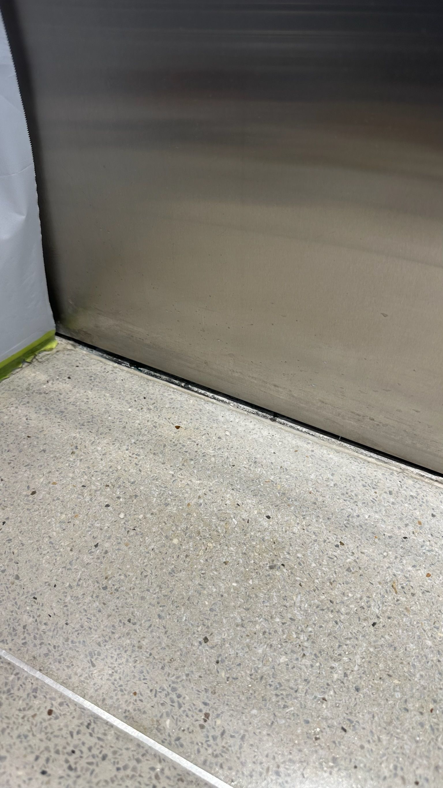 Concrete floor repaired — before and after comparison