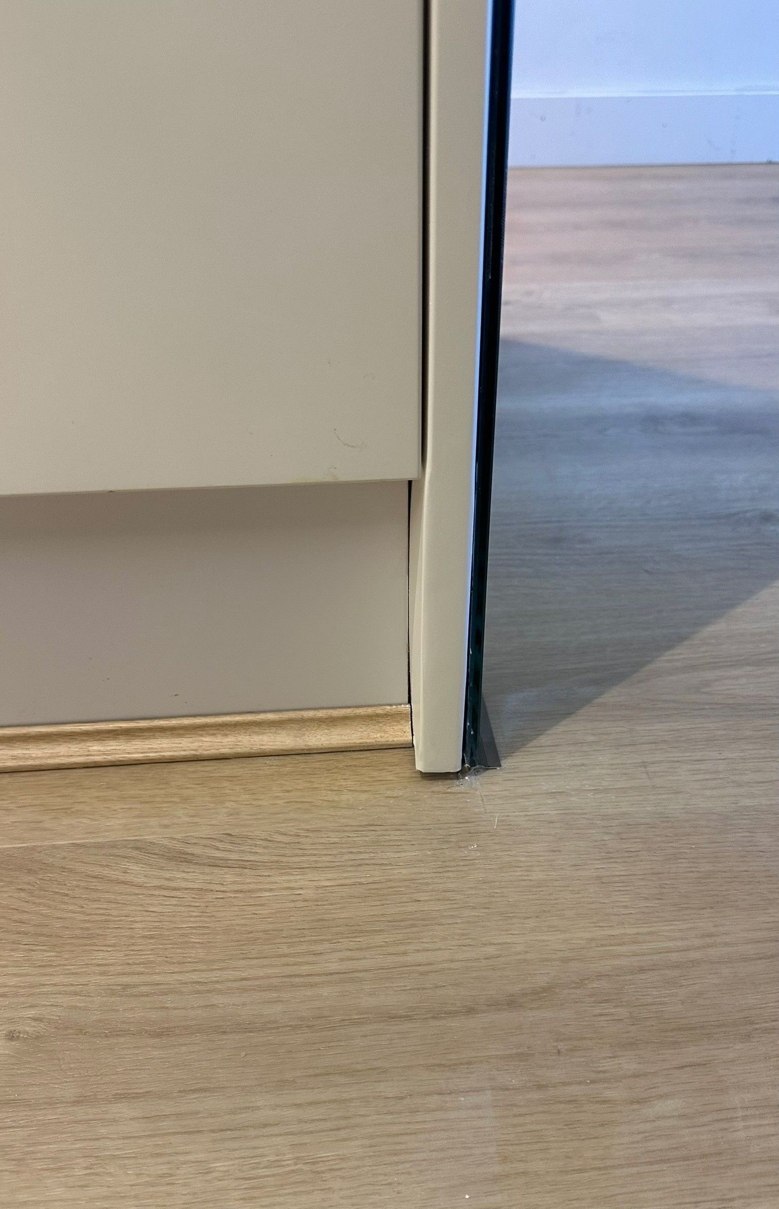 Poly repaired — before and after comparison