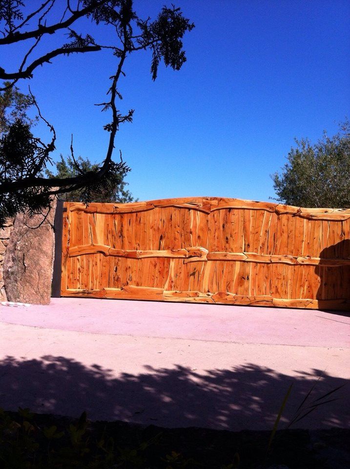 cancello d'ingresso in legno per privati