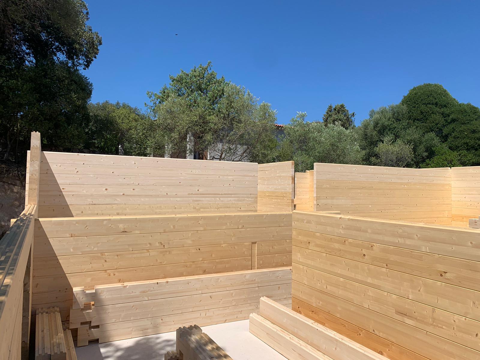 costruzione casa di legno lamellare