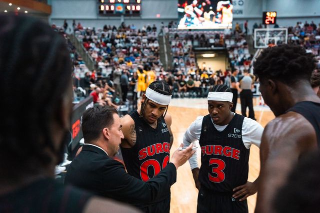 Winnipeg Sea Bears lose on the hardwood, but win in the stands, during 1st  playoff game