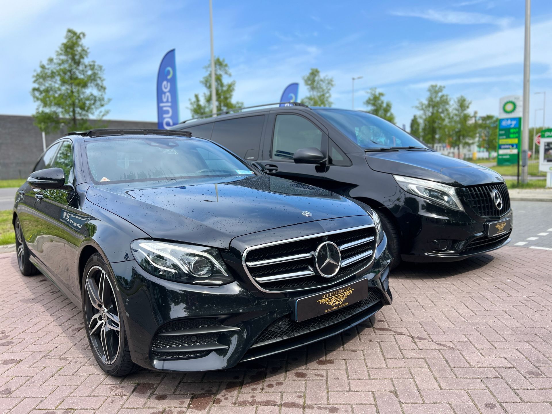 Mercedes Benz E Klasse taxi amsterdam and vito v klasse chauffeur service