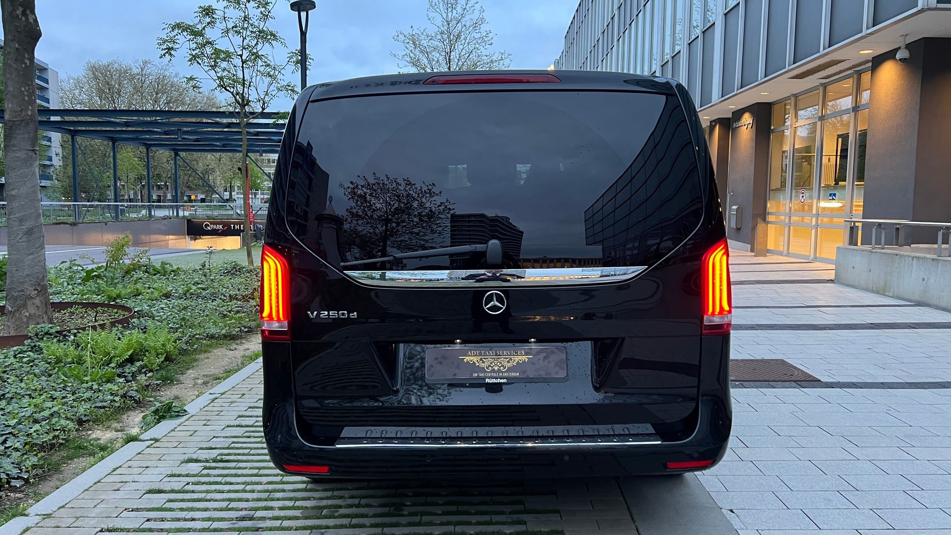 Chauffeur Service Amsterdam - private car service amsterdam