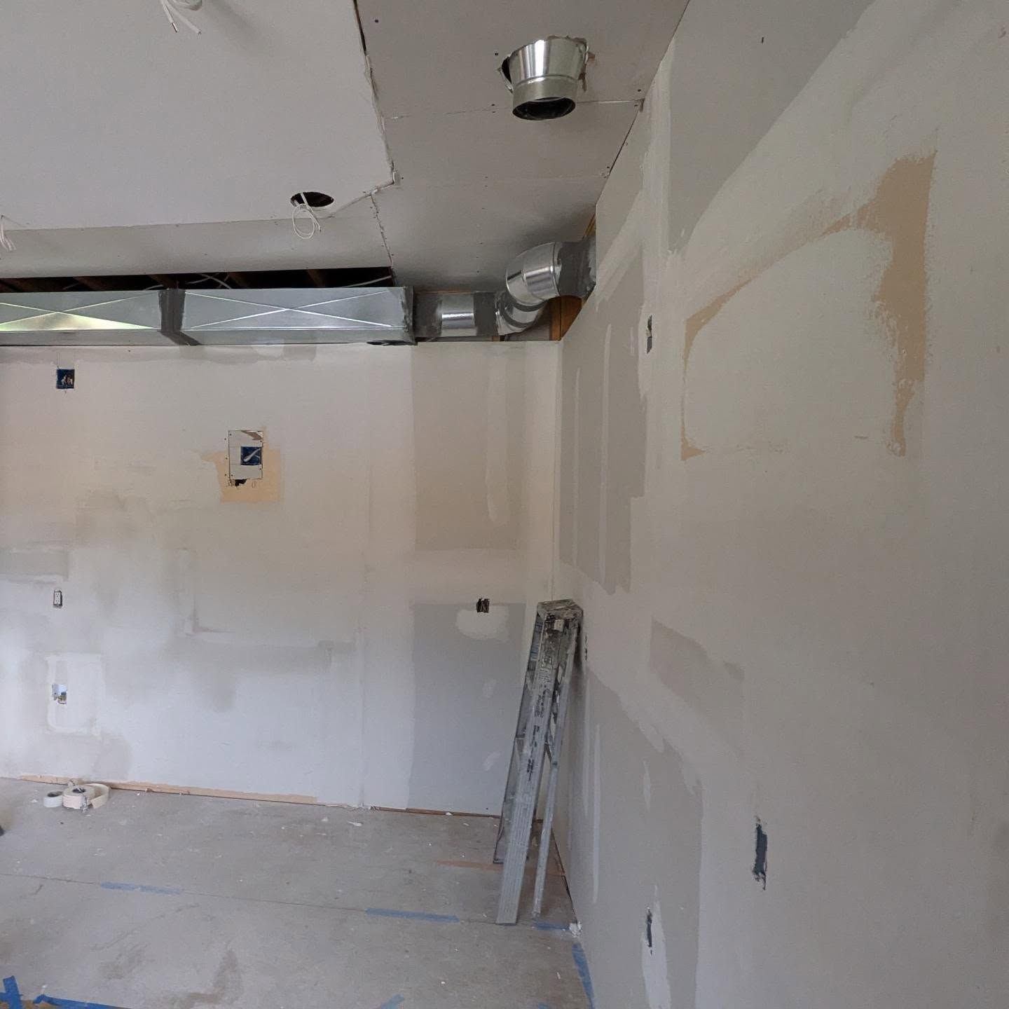 There is a ladder in the middle of the room.