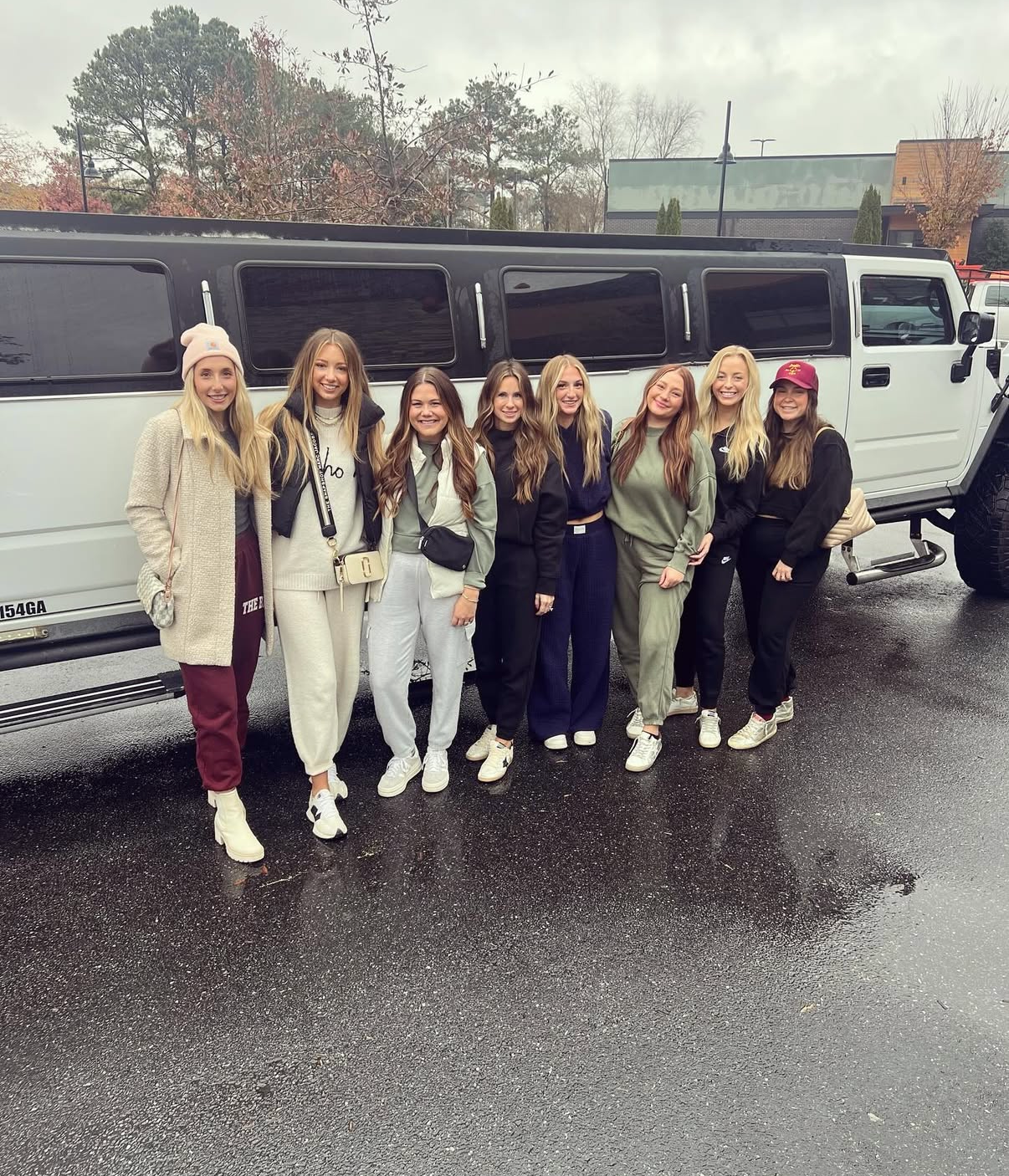 The Hound (30-40 Passengers)