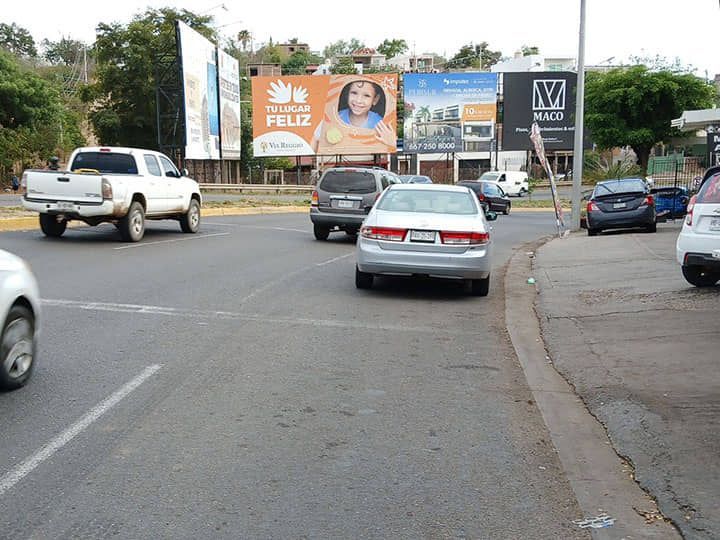 Publex Publicidad Exterior - Av. Obregón, pasando Parque 87, rumbo a La Primavera
