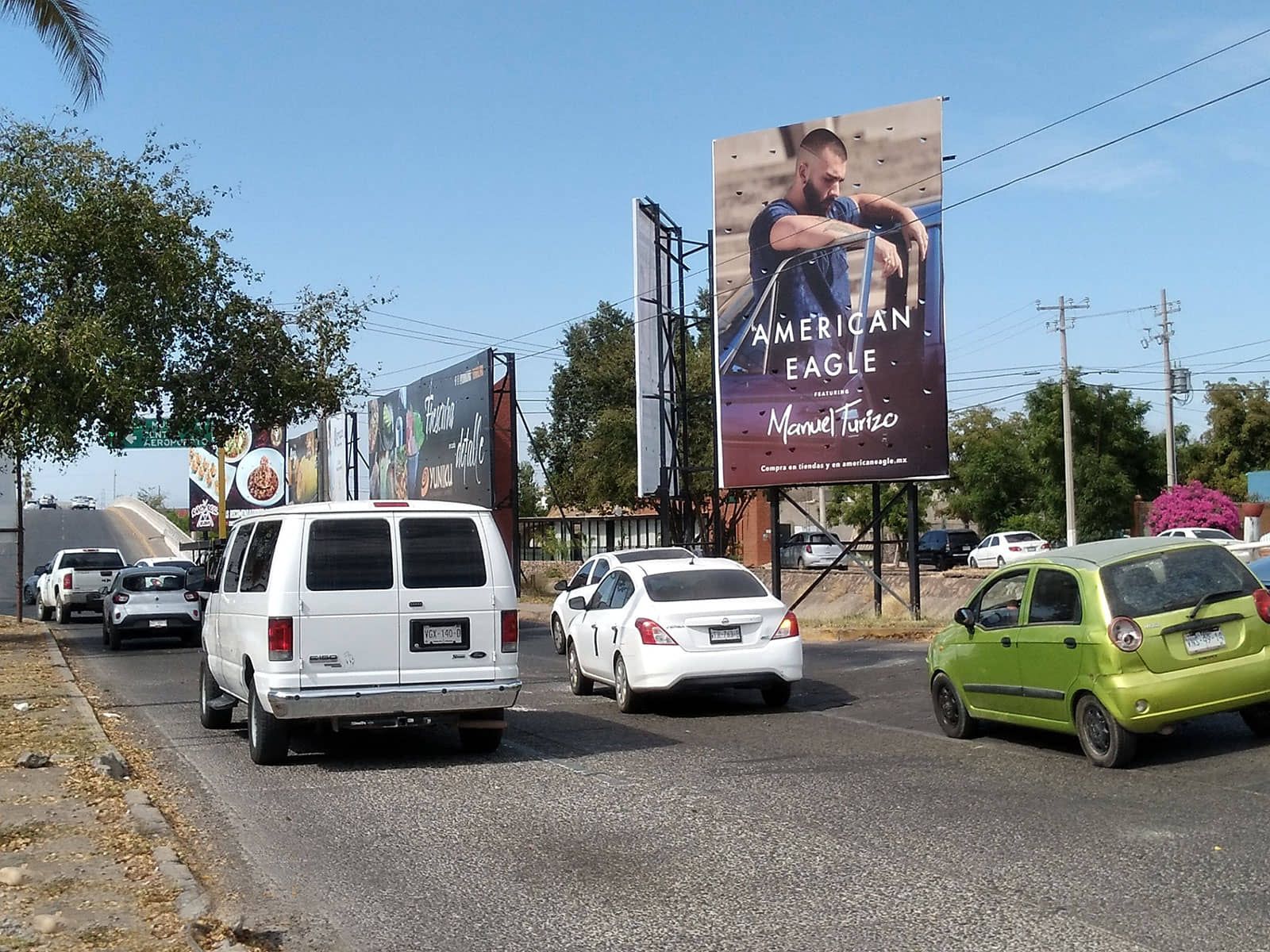 Publex Publicidad Exterior - Av. Eldorado, antes de subir a puente de Isla Musala -1