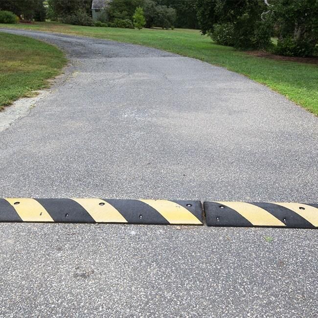 MC INDUSTRIAL - Topes de estacionamiento