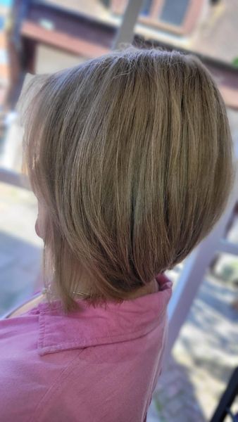 Short bobbed ladies hair style