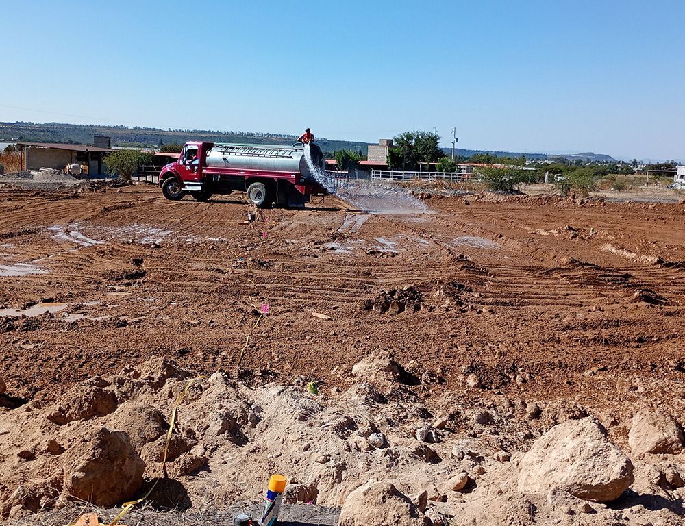 MAQUINARIA Y OBRA CIVIL GARDUÑO 
