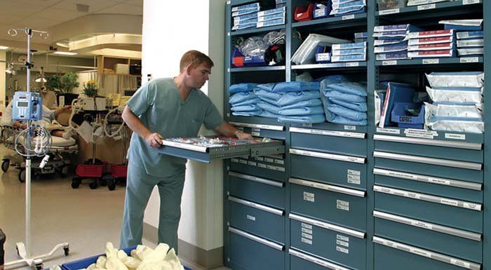 medico sistema documenti in armadio