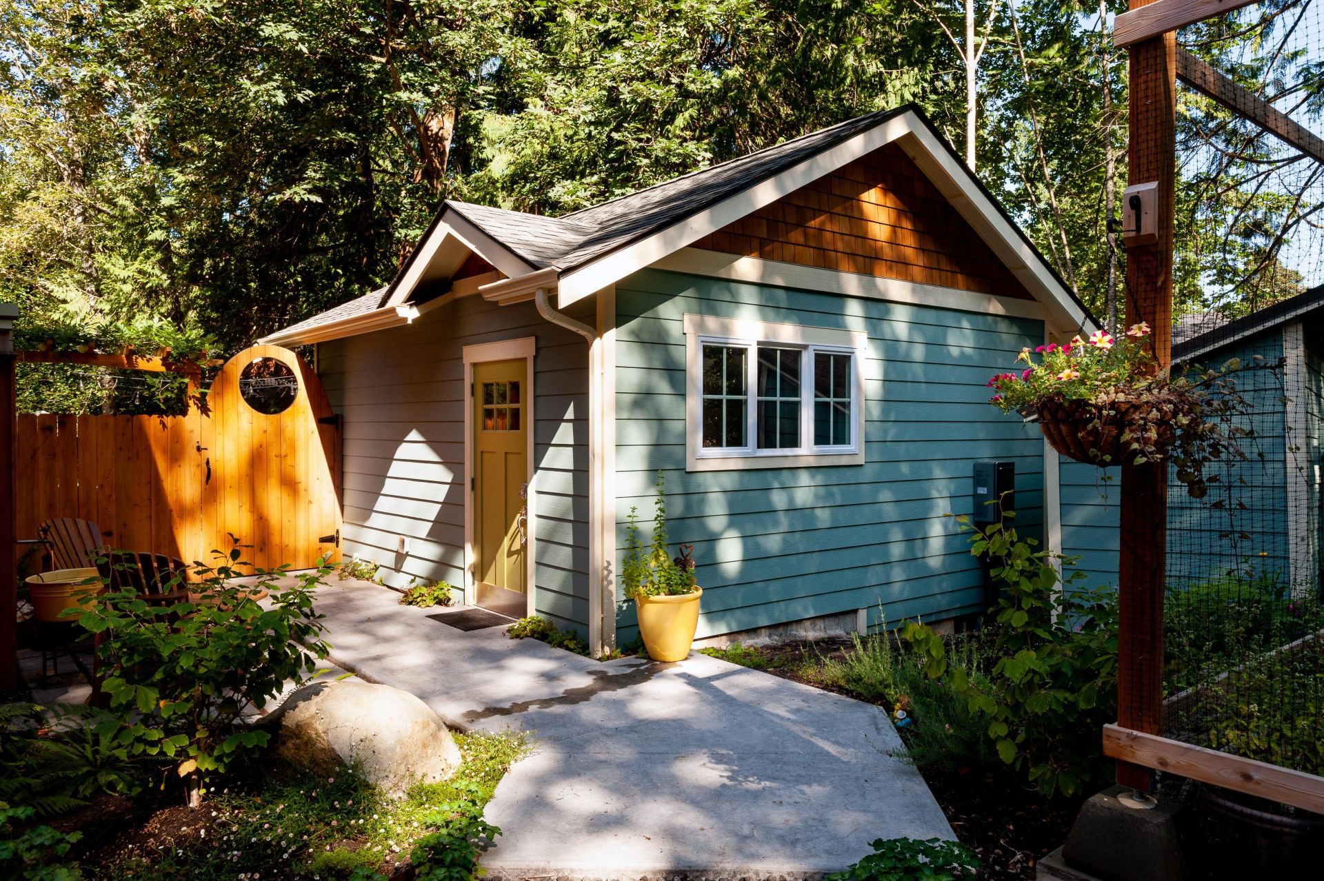 Sustainable Architectural Design Near Seattle, Bainbridge Island, and Bellevue, WA with Attention to Detail