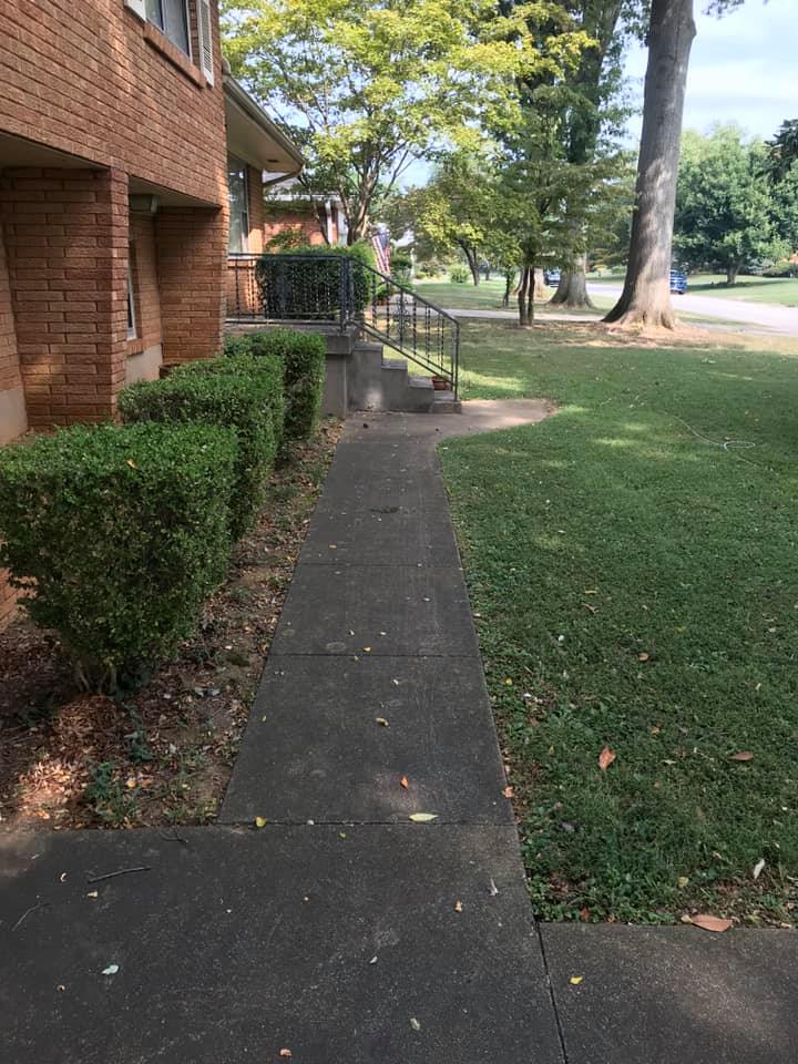 Walkway Cleaning Before — Crestwood, KY — Advanced Cleaning Services