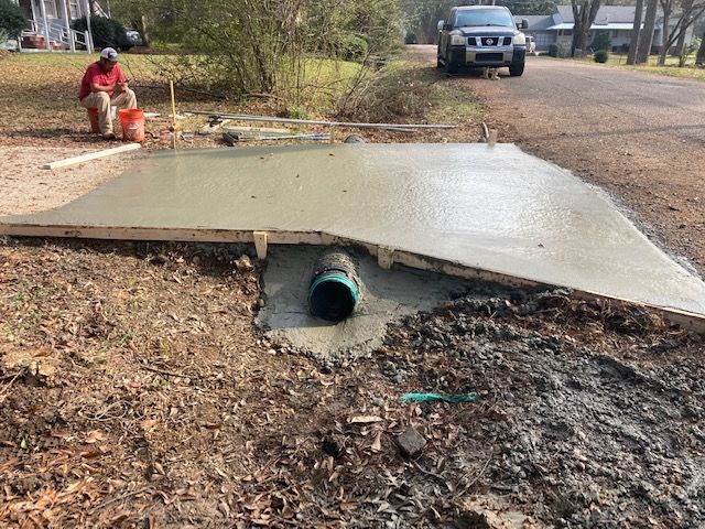 A concrete driveway in Brandon, MS by Scott Meadows Construction Co. 