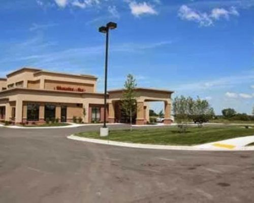 Loding near Walworth County Fairgrounds | Elkhorn Antique Flea Market