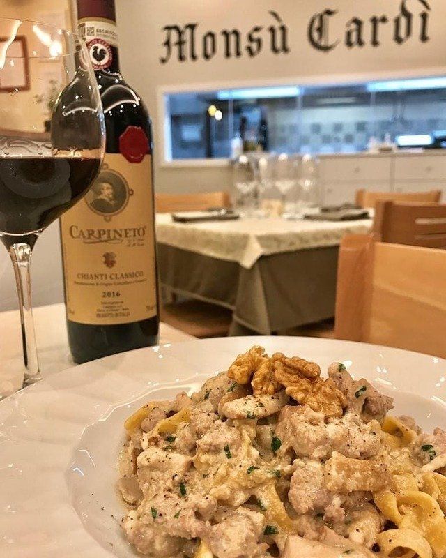 Tagliatelle al sugo di noci