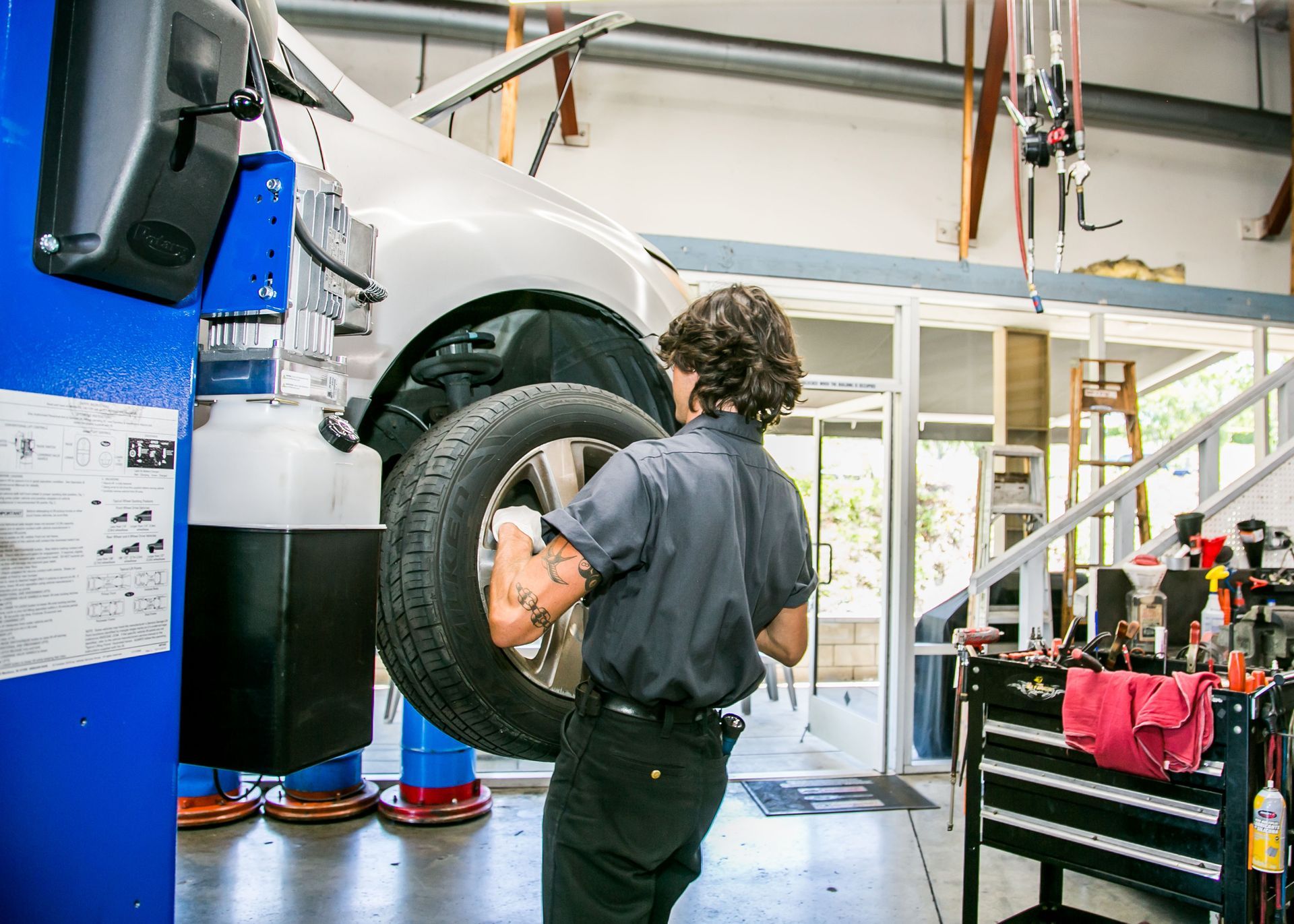 Changing Tire | Foothill Auto Service