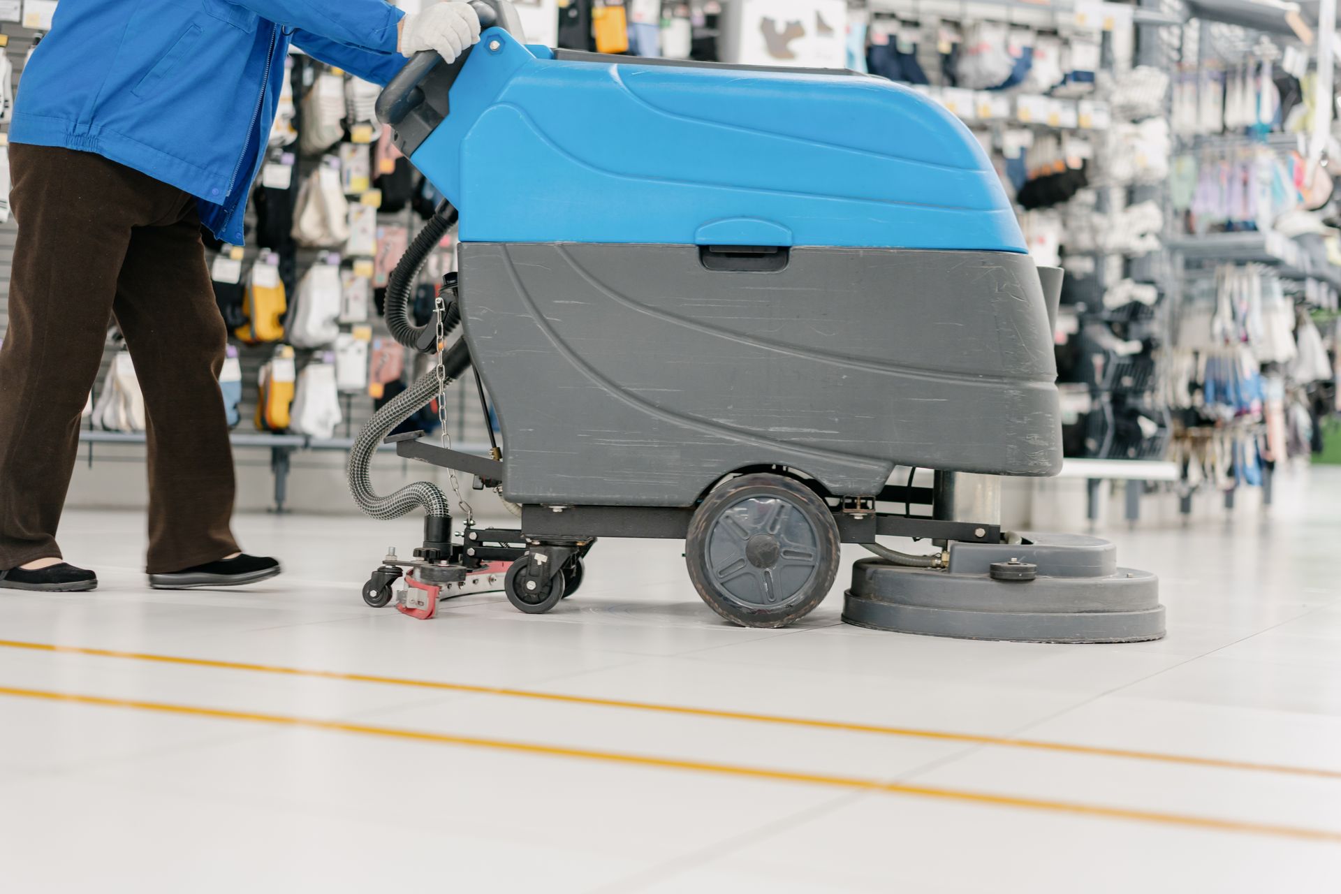 Pilna spektra Lielveikalu uzkopšanas serviss  Liir