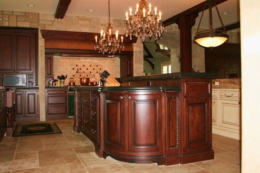 Upscale Classic Kitchen — Forrest, IL — Knapp Kitchens